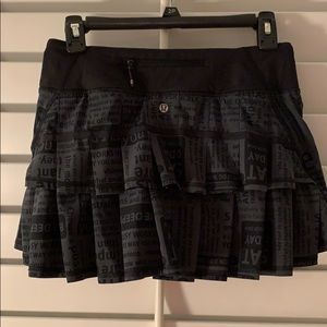 black lulu lemon golf/tennis skirt